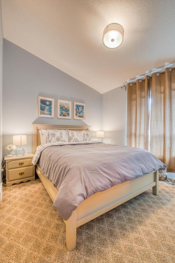 Beautiful Newly Reno 2Bdm 2 Bth Sleep Up To 6 Adults & Kids Mountain View Townhouse Suite Canmore Zewnętrze zdjęcie