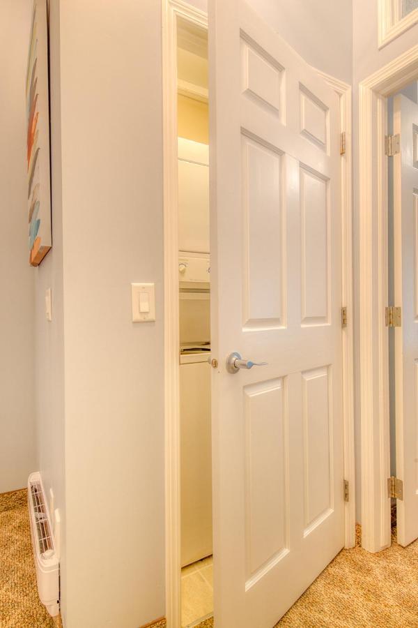 Beautiful Newly Reno 2Bdm 2 Bth Sleep Up To 6 Adults & Kids Mountain View Townhouse Suite Canmore Zewnętrze zdjęcie
